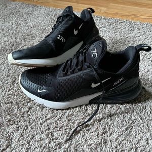 Mens Nike AirMax 270